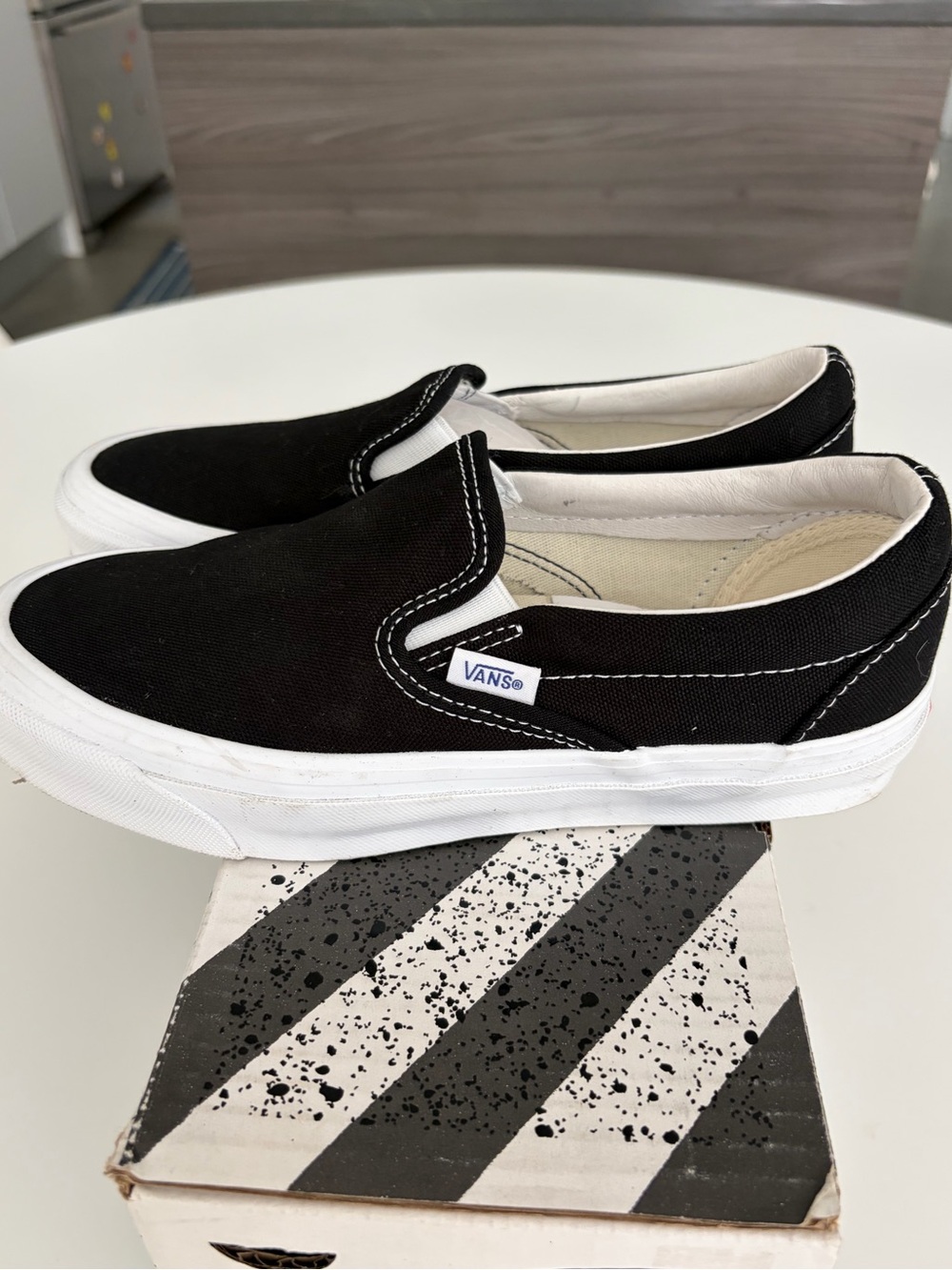Vans classic OG slip ons